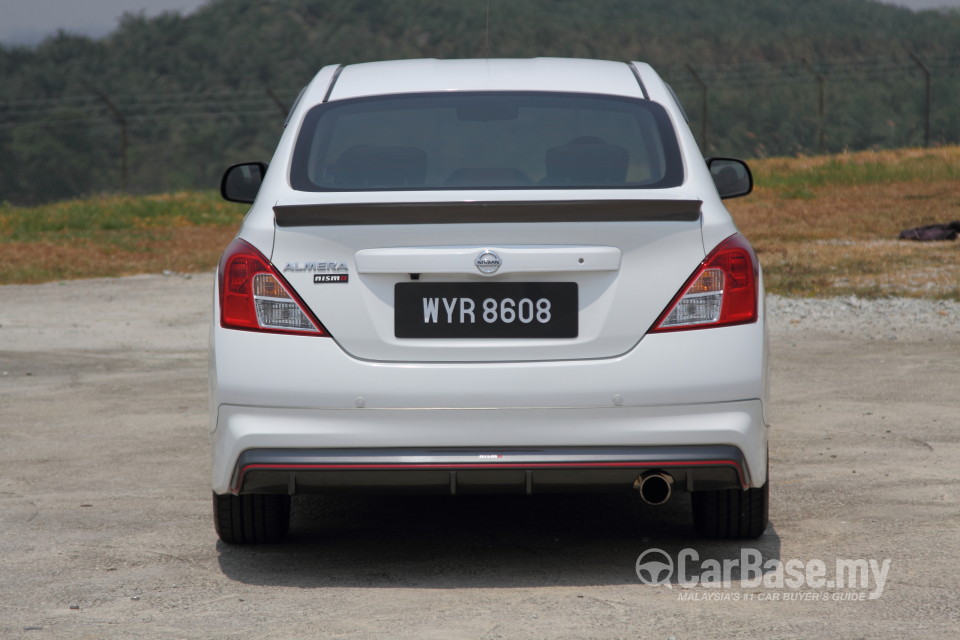 Nissan Almera N17 (2012) Exterior