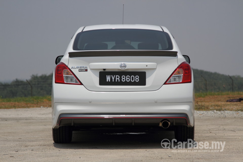 Nissan Almera N17 (2012) Exterior
