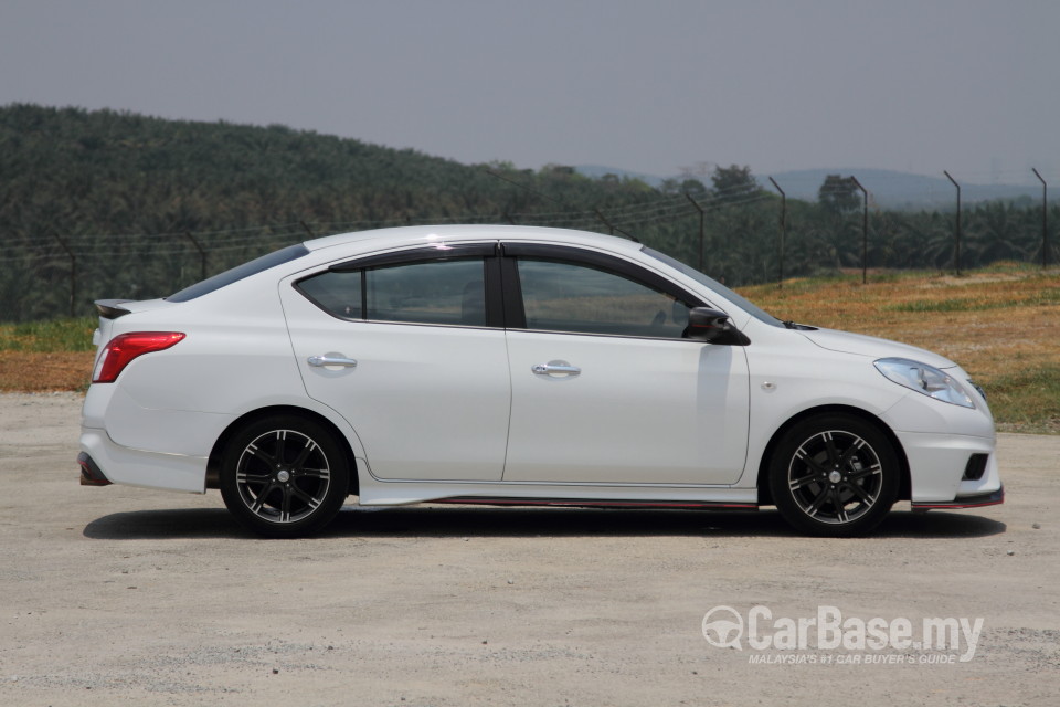 Nissan Almera N17 (2012) Exterior