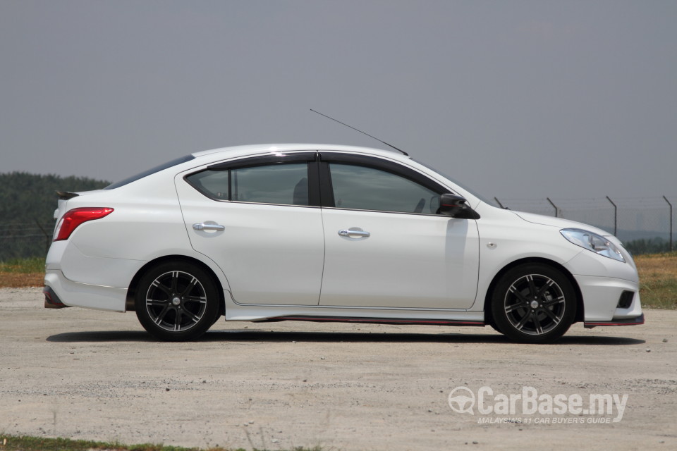 Nissan Almera N17 (2012) Exterior
