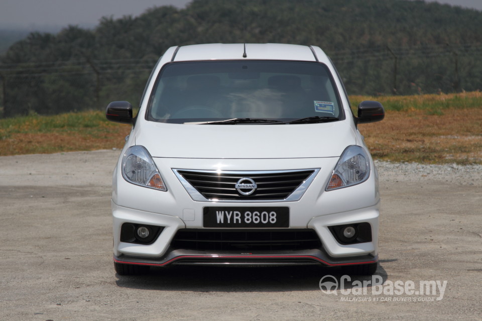 Nissan Almera N17 (2012) Exterior