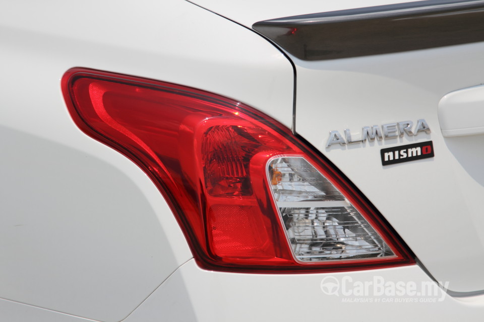 Nissan Almera N17 (2012) Exterior