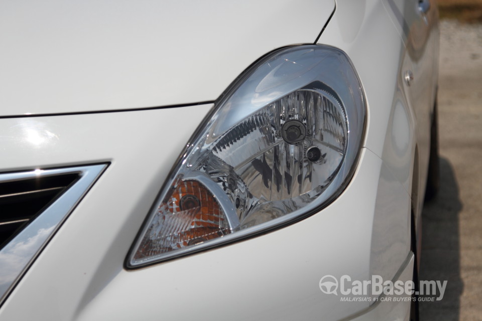 Nissan Almera N17 (2012) Exterior