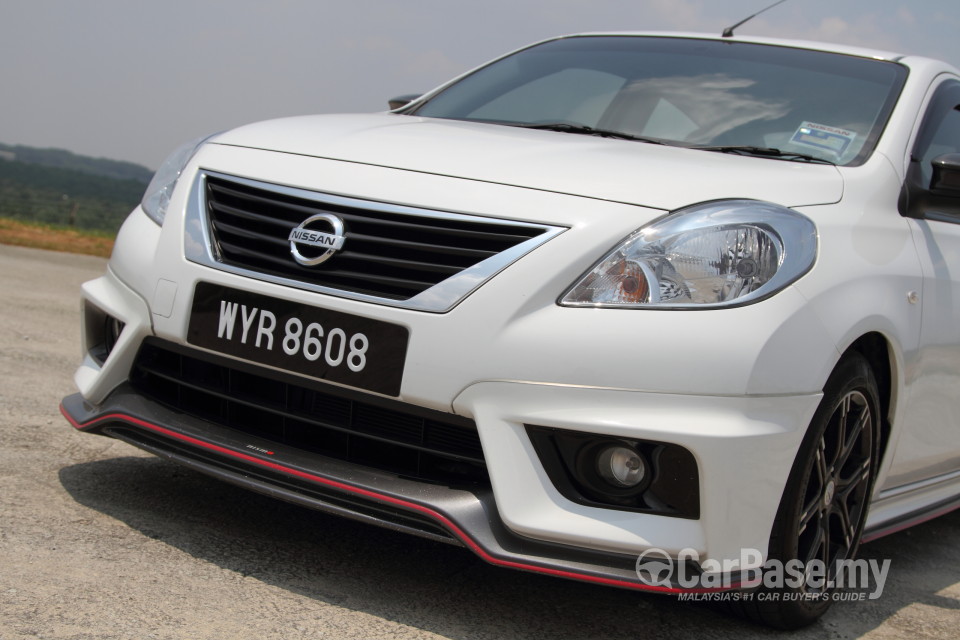 Nissan Almera N17 (2012) Exterior