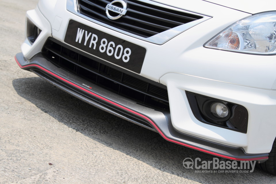 Nissan Almera N17 (2012) Exterior