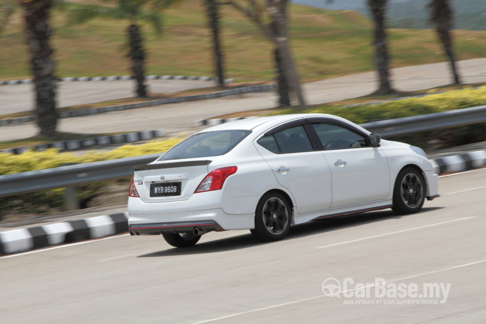 Nissan Almera N17 (2012) Exterior