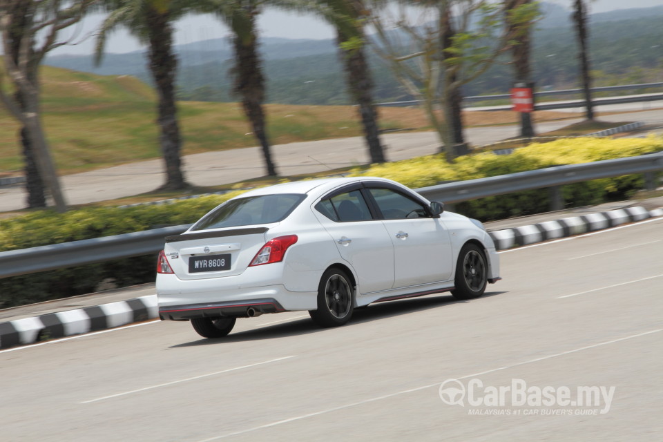 Nissan Almera N17 (2012) Exterior