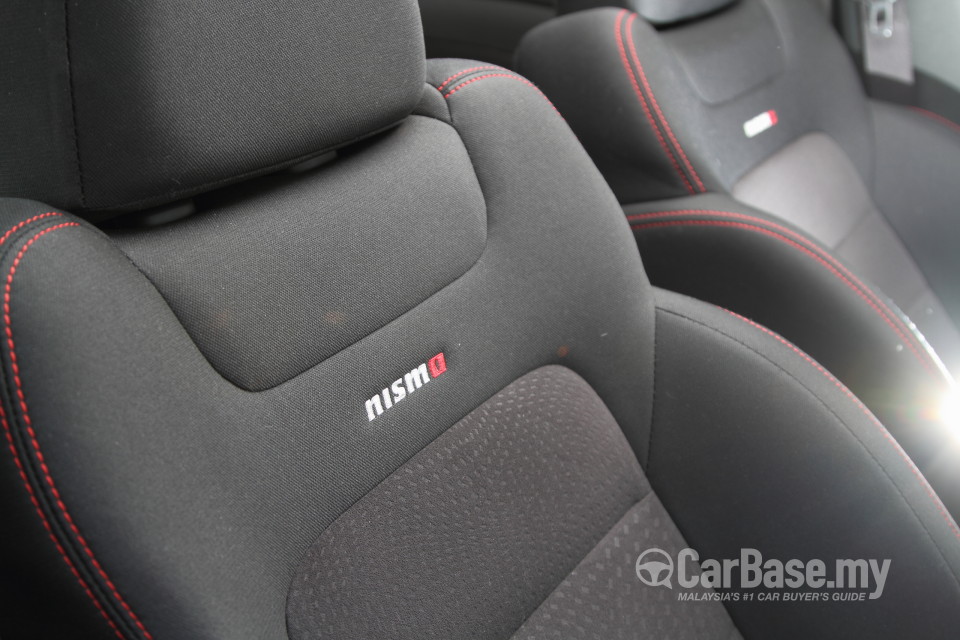 Nissan Almera N17 (2012) Interior