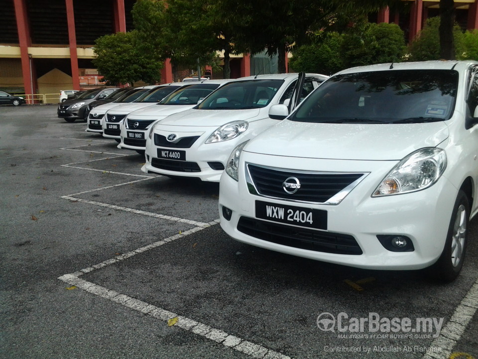 Nissan Almera N17 (2012) User