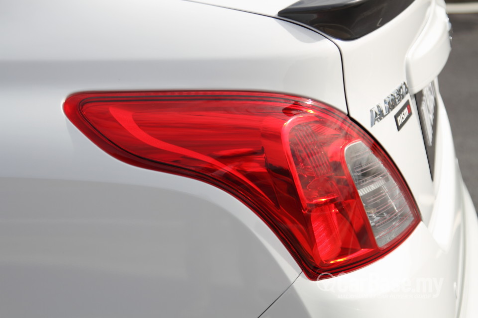 Nissan Almera N17 Facelift (2015) Exterior