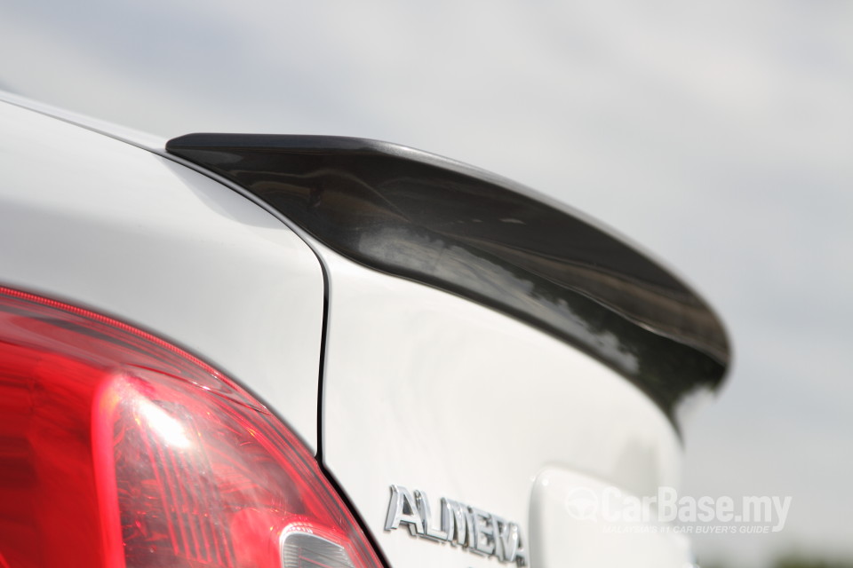 Nissan Almera N17 Facelift (2015) Exterior