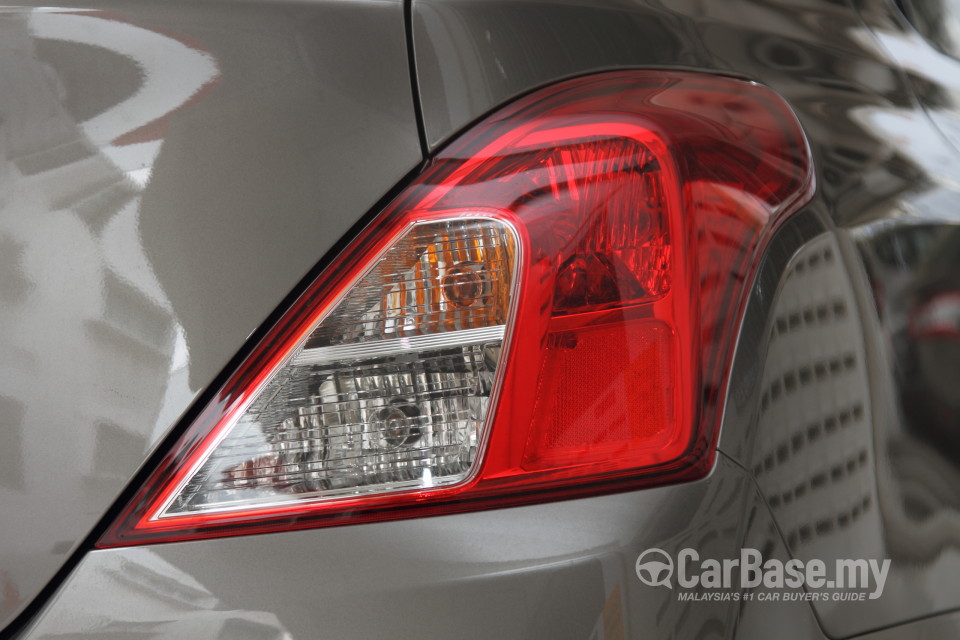 Nissan Almera N17 Facelift (2015) Exterior