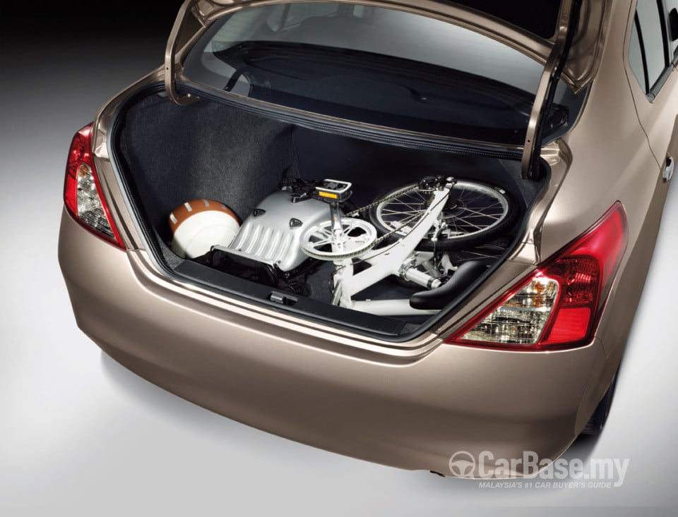 Nissan Almera N17 Facelift (2015) Interior