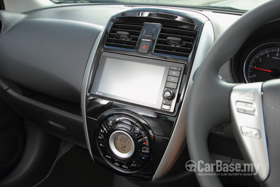 Nissan Almera N17 Facelift (2015) Interior