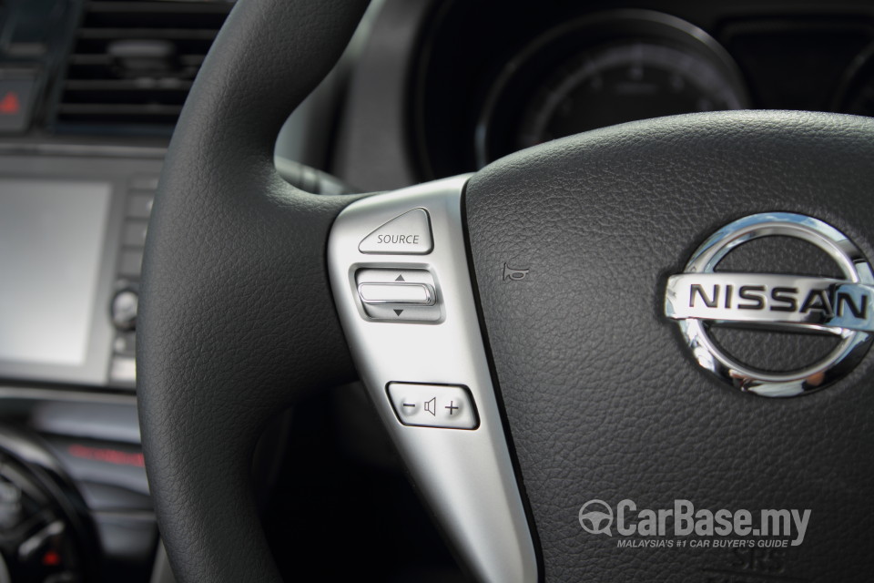 Nissan Almera N17 Facelift (2015) Interior