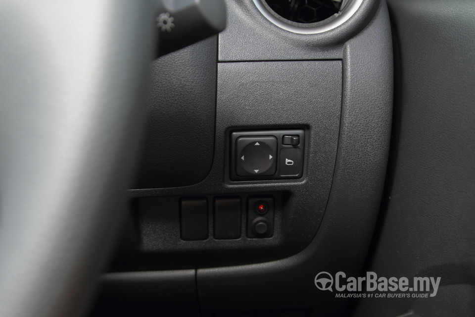 Nissan Almera N17 Facelift (2015) Interior