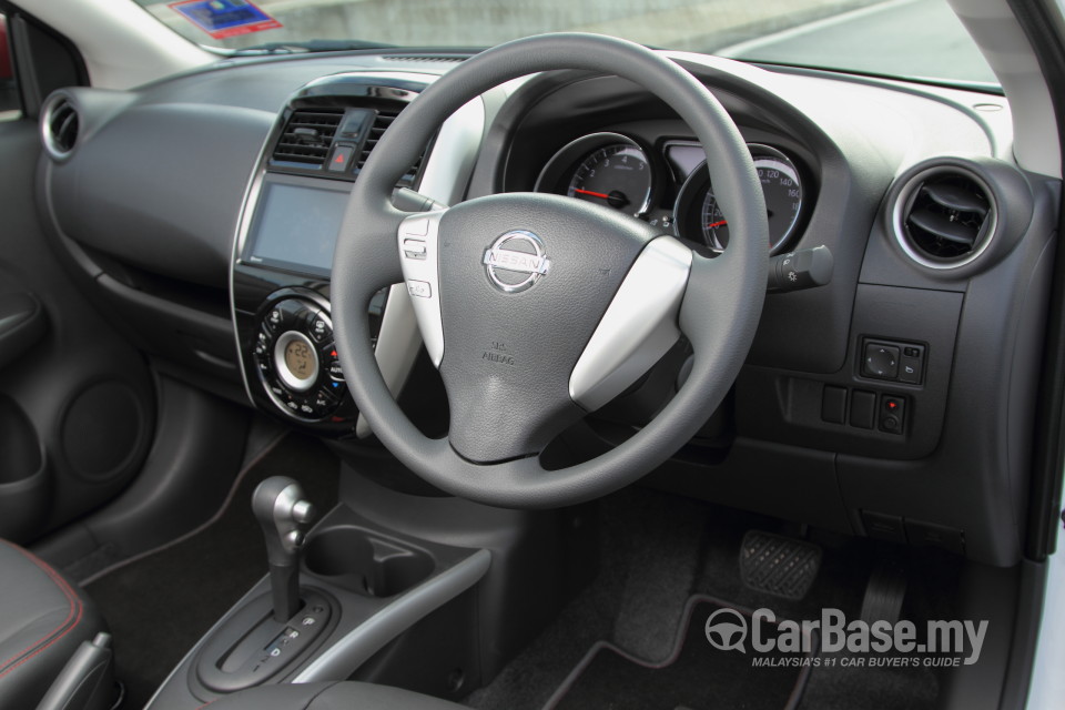 Nissan Almera N17 Facelift (2015) Interior
