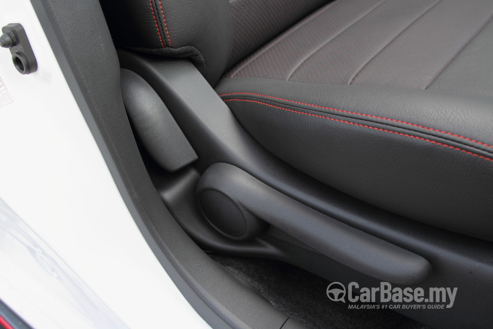 Nissan Almera N17 Facelift (2015) Interior