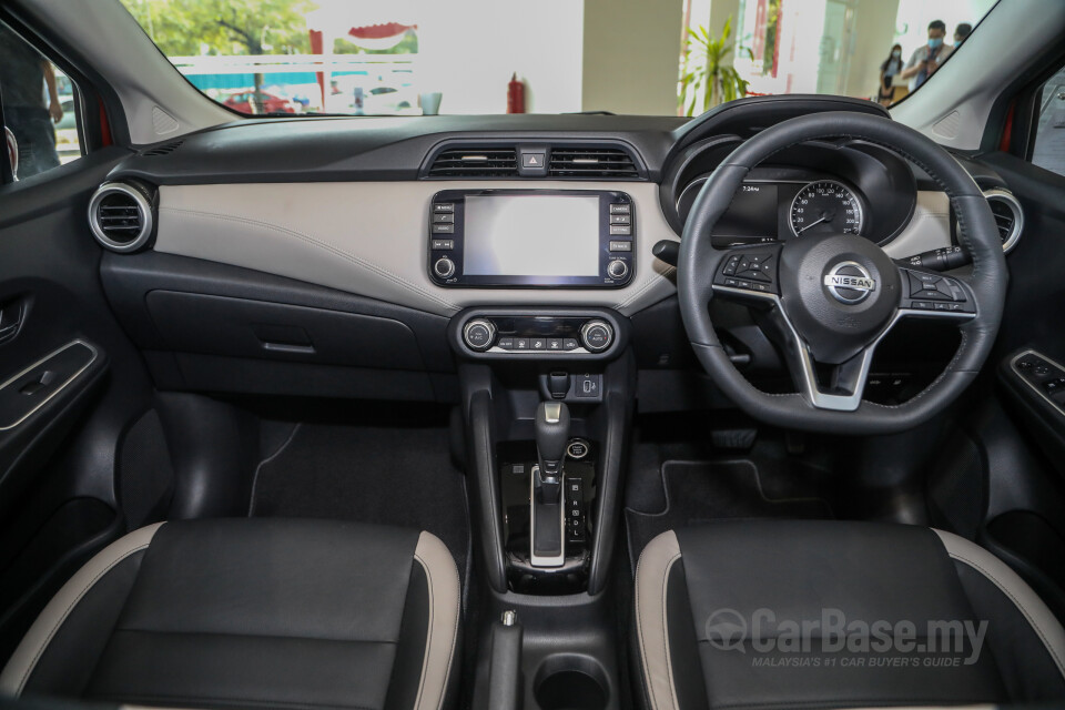 Perodua Aruz D38L (2019) Interior