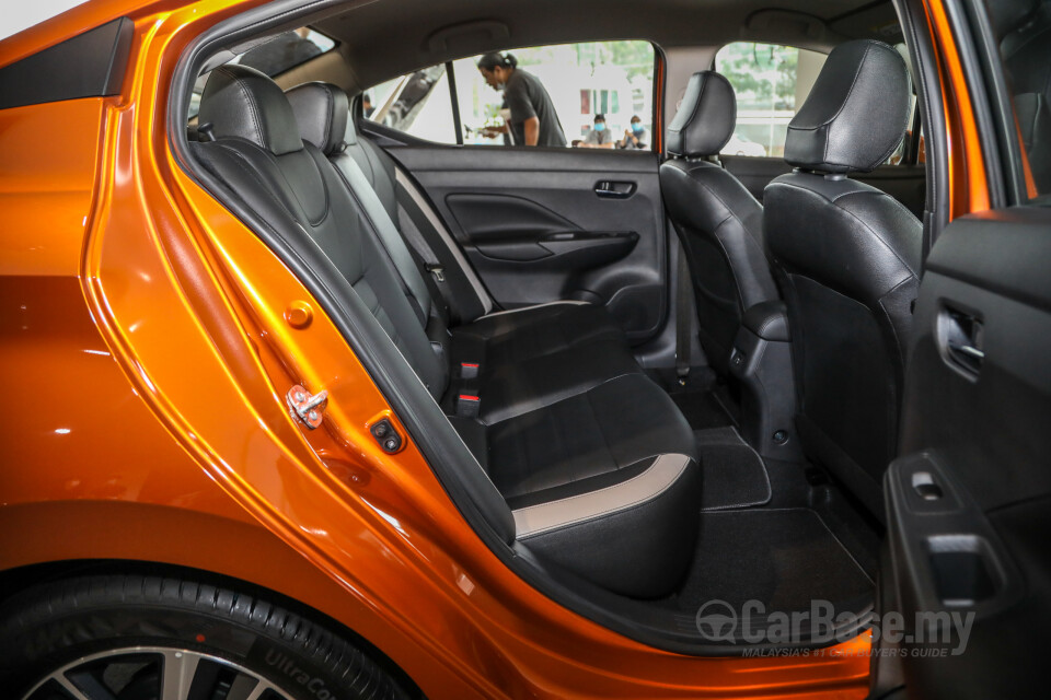 Proton Exora Mk1 RC (2019) Interior