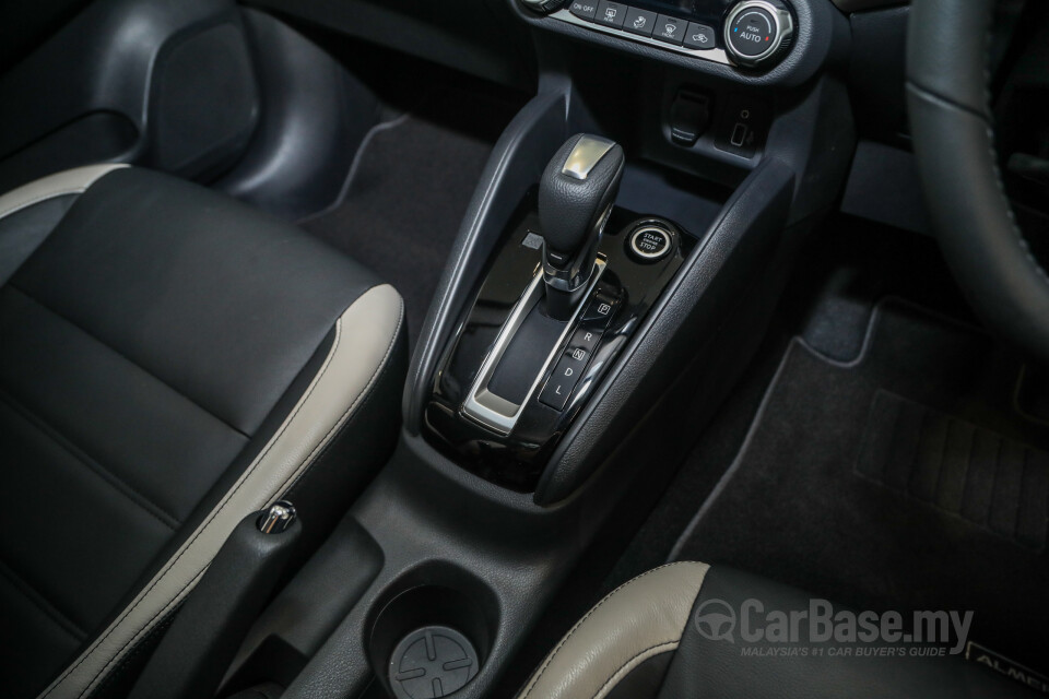 Honda Jazz GK Facelift (2017) Interior