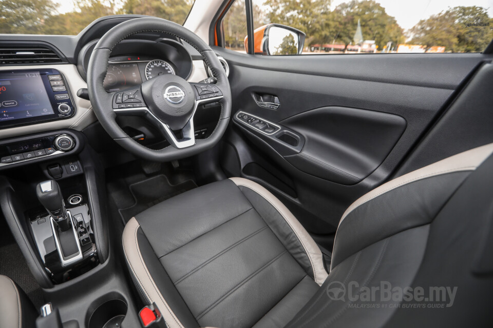 Kia Stinger CK (2018) Interior