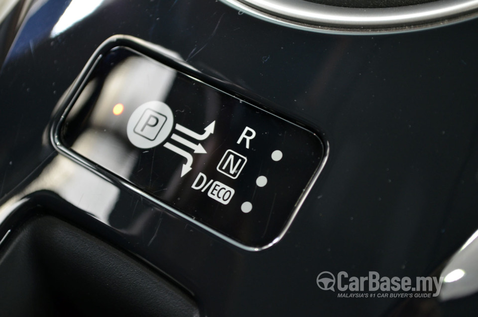 Nissan Leaf ZE0 (2013) Interior