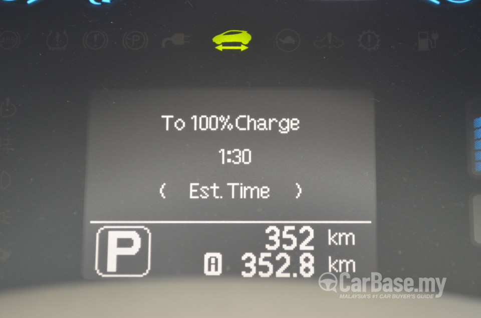 Nissan Leaf ZE0 (2013) Interior