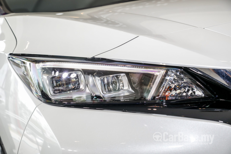 Nissan Leaf ZE1 (2019) Exterior
