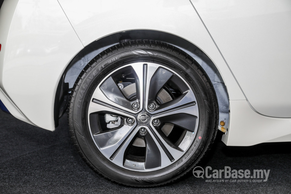 Nissan Leaf ZE1 (2019) Exterior