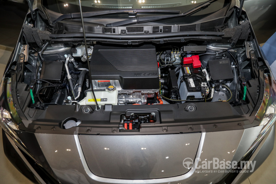 Nissan Leaf ZE1 (2019) Exterior