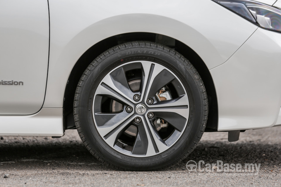 Nissan Leaf ZE1 (2019) Exterior