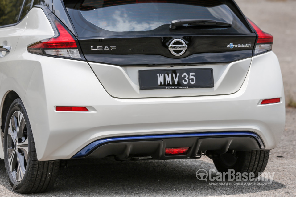 Nissan Leaf ZE1 (2019) Exterior