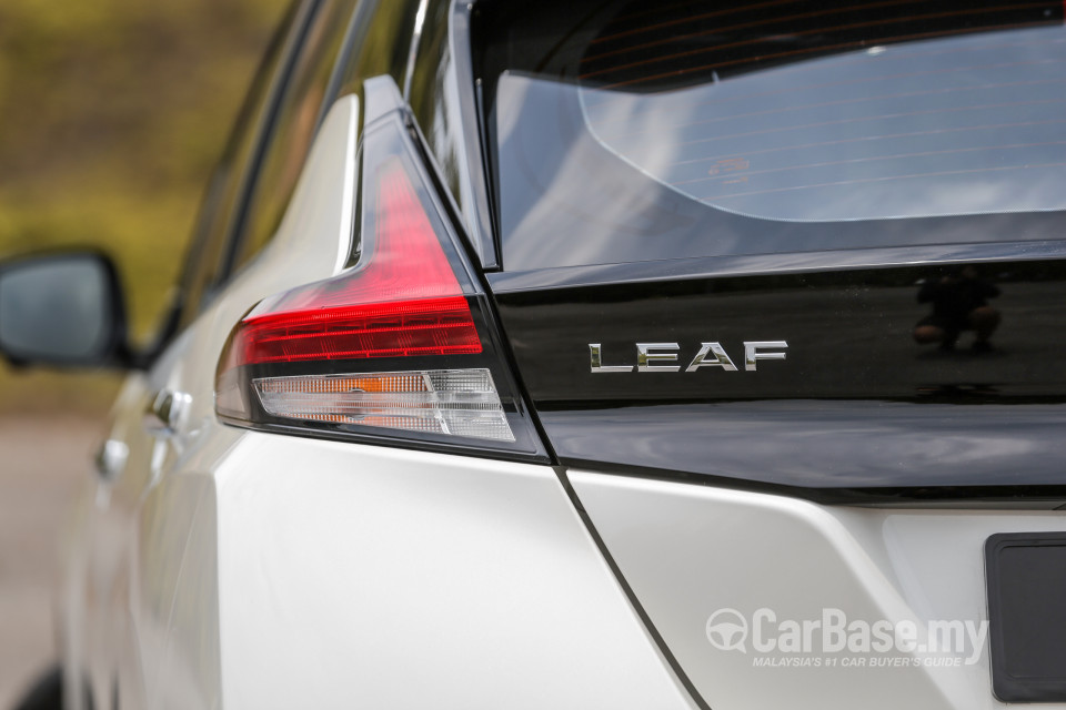 Nissan Leaf ZE1 (2019) Exterior