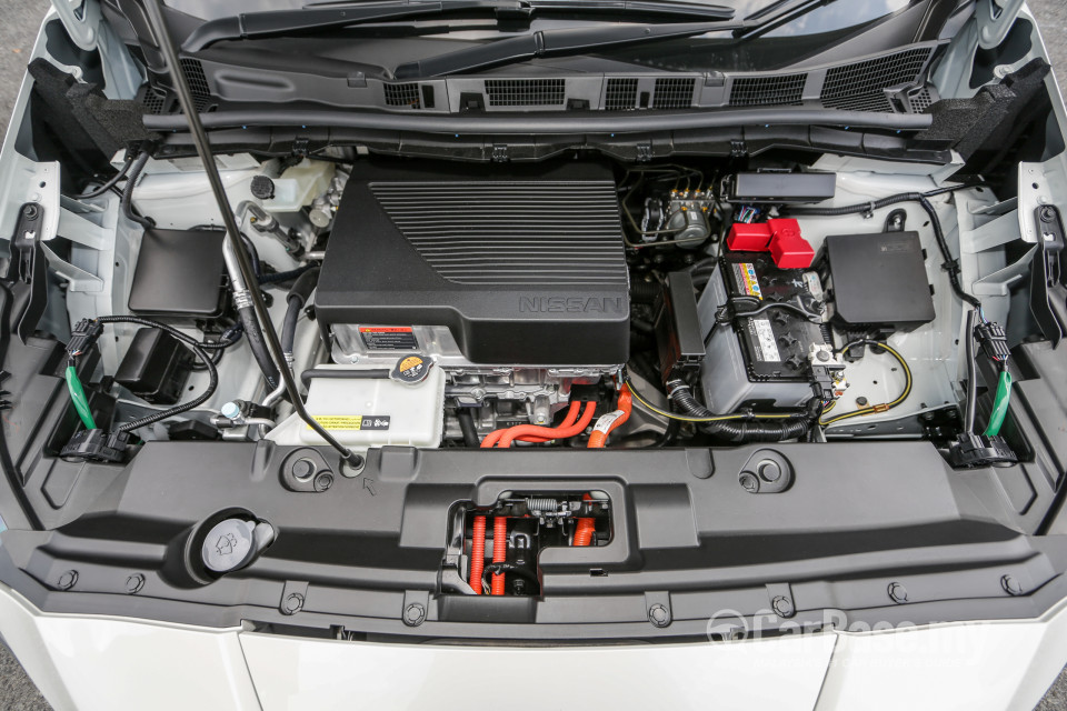 Nissan Leaf ZE1 (2019) Exterior
