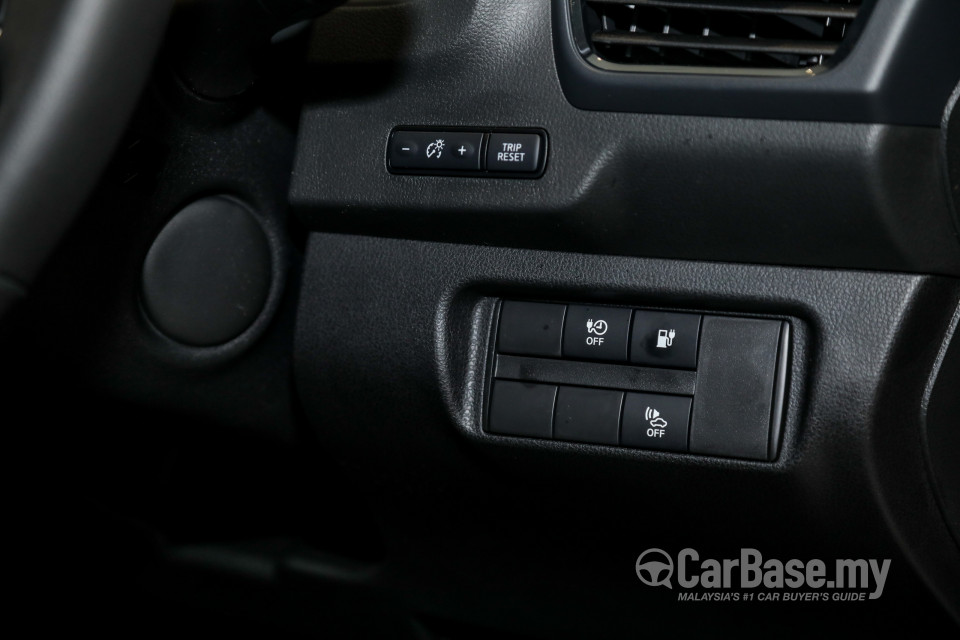 Nissan Leaf ZE1 (2019) Interior