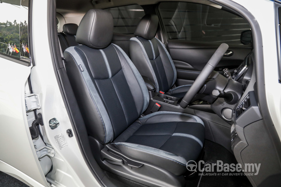 Nissan Leaf ZE1 (2019) Interior