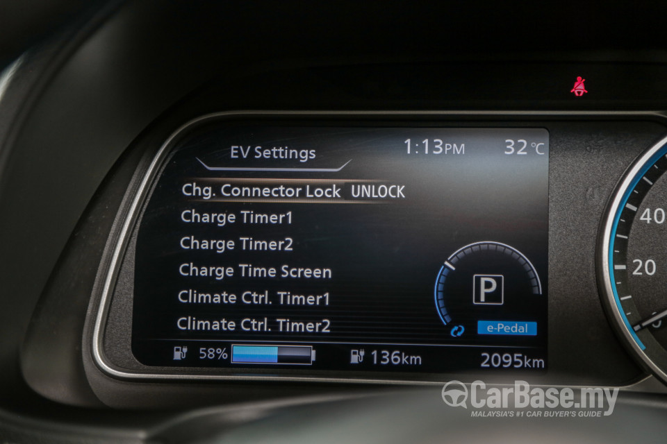 Nissan Leaf ZE1 (2019) Interior