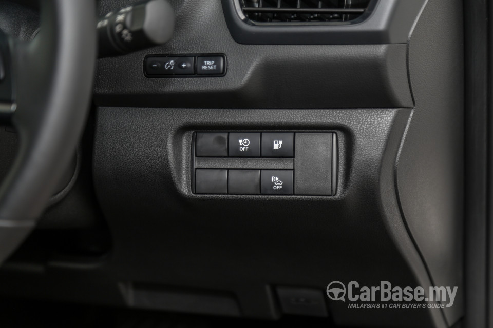 Nissan Leaf ZE1 (2019) Interior