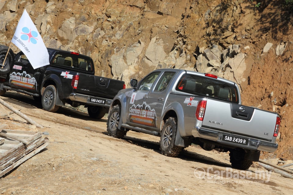 Nissan Navara D40 Facelift (2013) Exterior