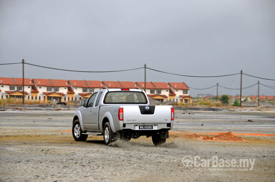 Nissan Navara D40 Facelift (2013) Exterior