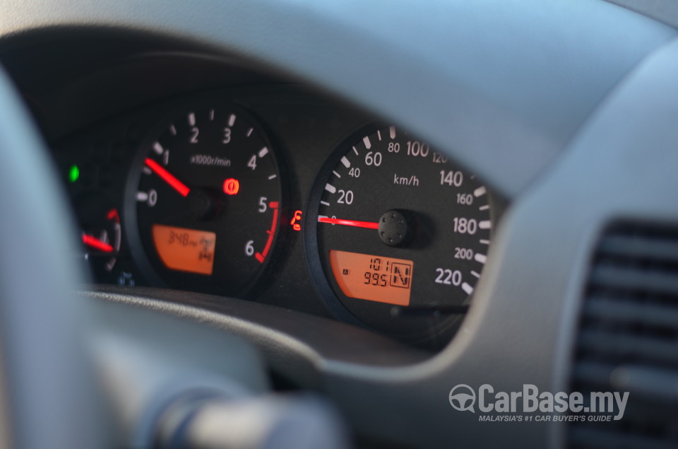 Nissan Navara D40 Facelift (2013) Interior