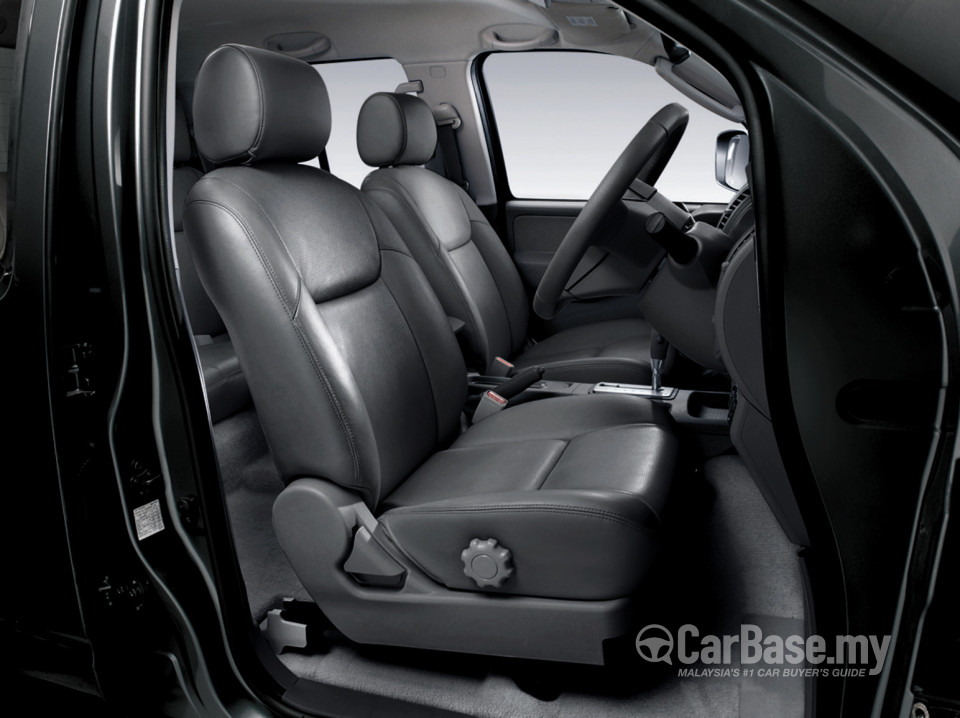 Nissan Navara D40 Facelift (2013) Interior