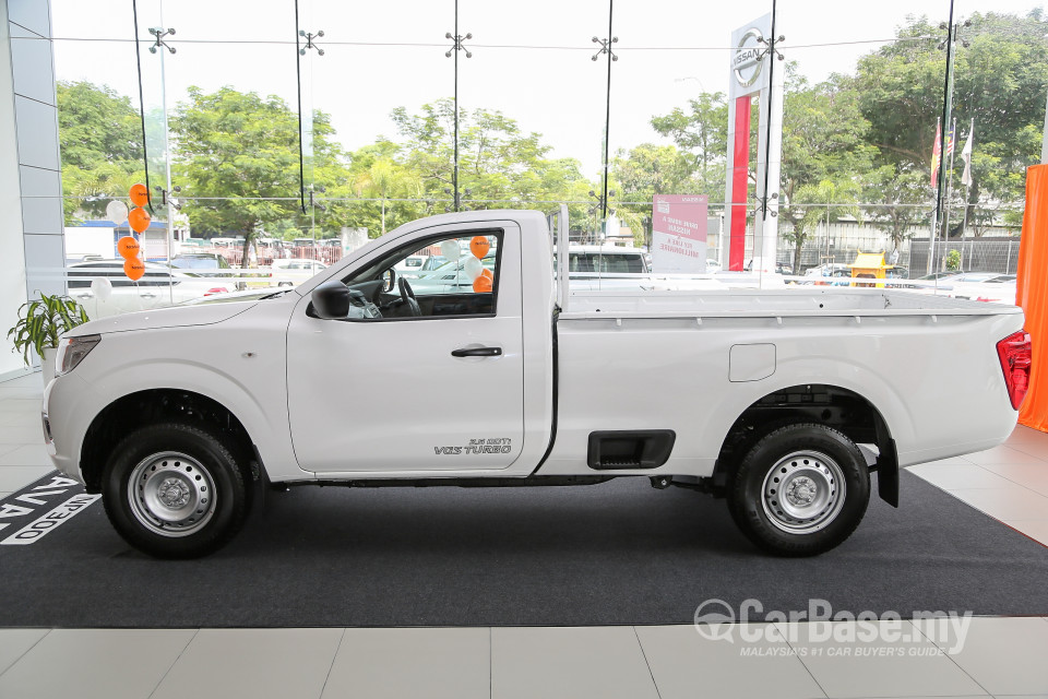 Nissan Navara D23 (2015) Exterior