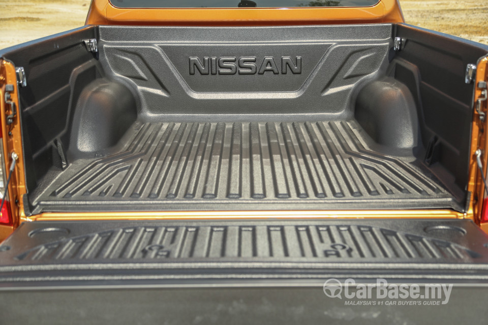 Nissan Navara D23 (2015) Exterior