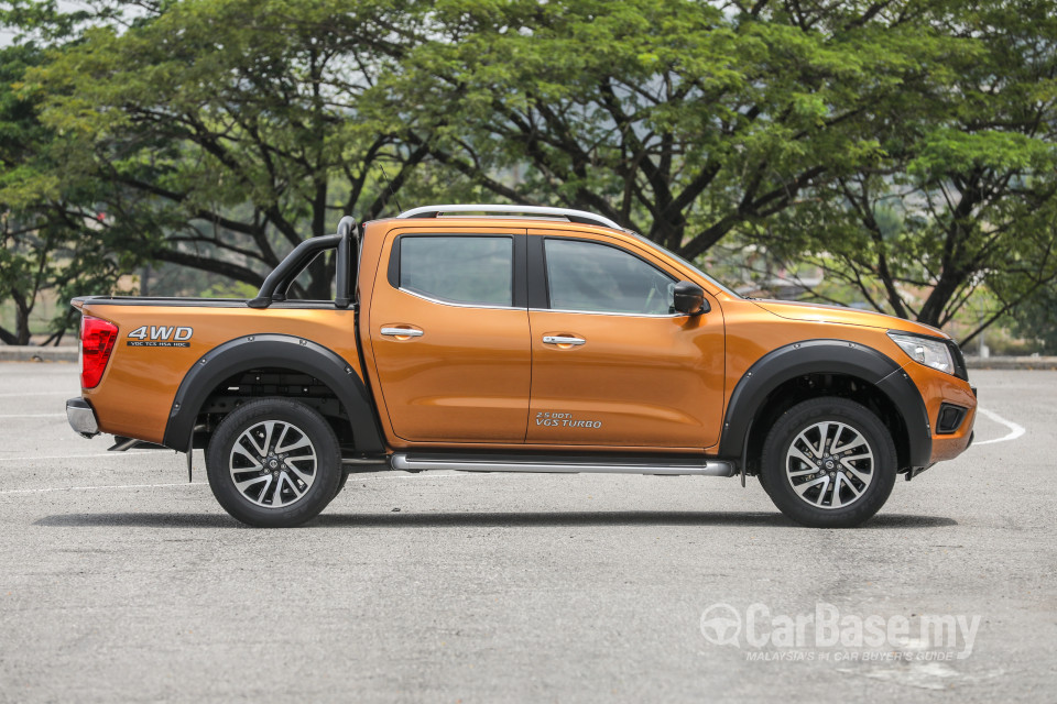 Nissan Navara D23 (2015) Exterior