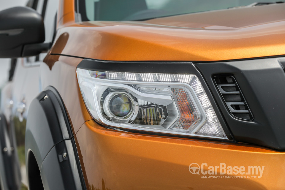 Nissan Navara D23 (2015) Exterior