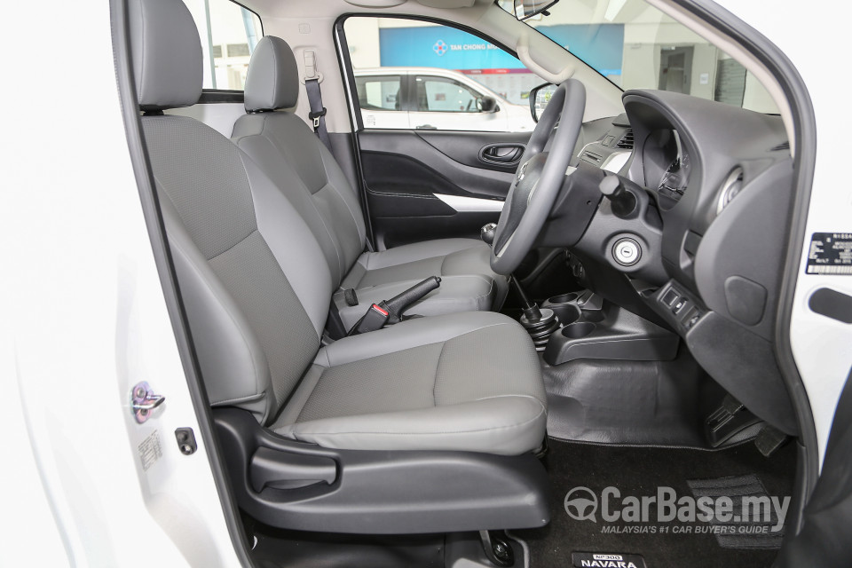 Nissan Navara D23 (2015) Interior
