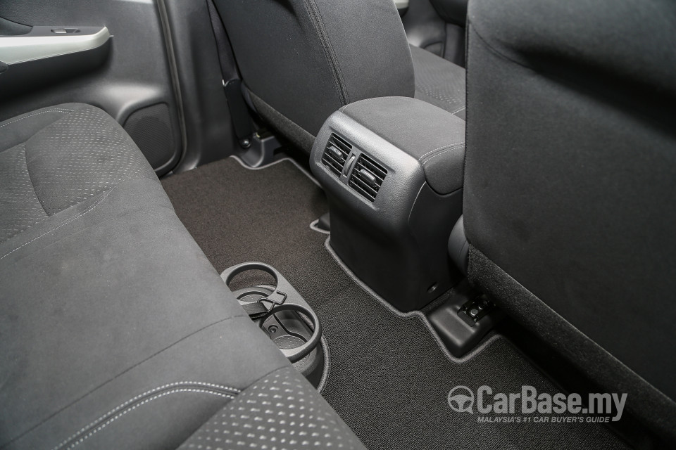 Nissan Navara D23 (2015) Interior
