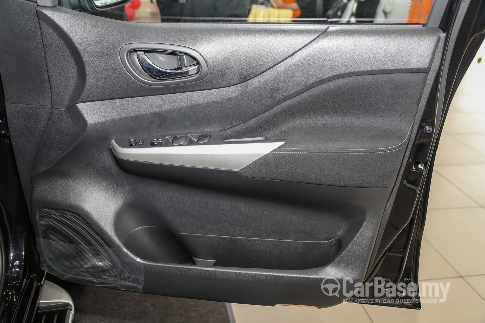 Nissan Navara D23 (2015) Interior